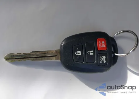 2019 Toyota Corolla Le from USA, damaged, VIN 2T1BURHE3KC236846